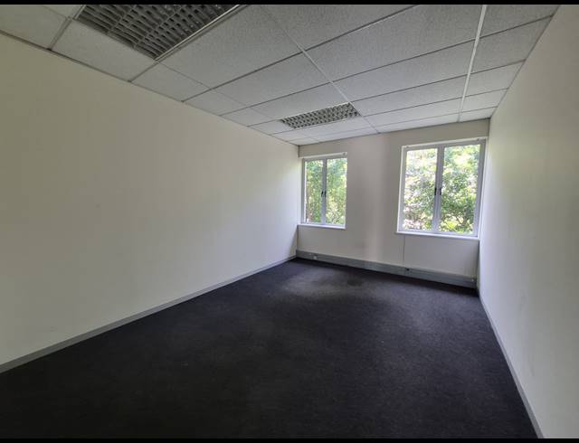 565M² OFFICE TO LET IN SANDTON CENTRAL